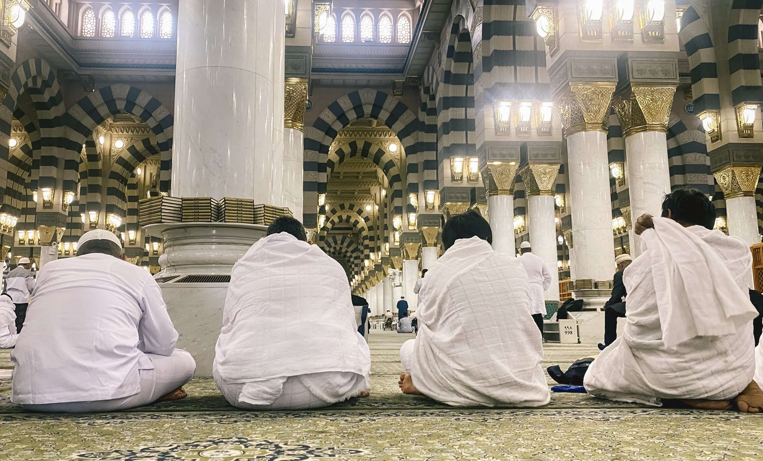 muslim praying in nabawi mosque 2025 01 27 11 01 44 utc scaled